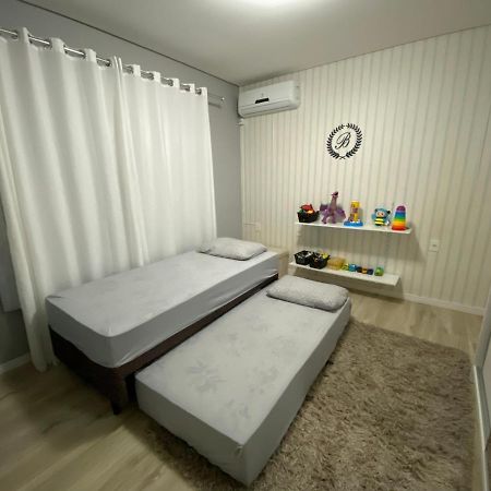Casa Confortavel Com Piscina Sao Jose  Eksteriør bilde